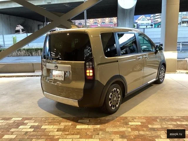 Honda Freed 6