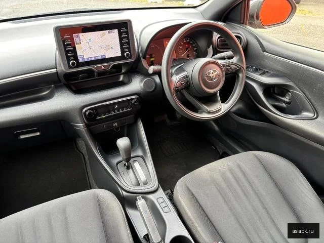 Toyota Yaris 5