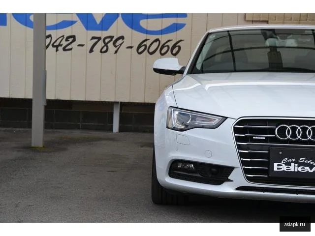 Audi A5 4