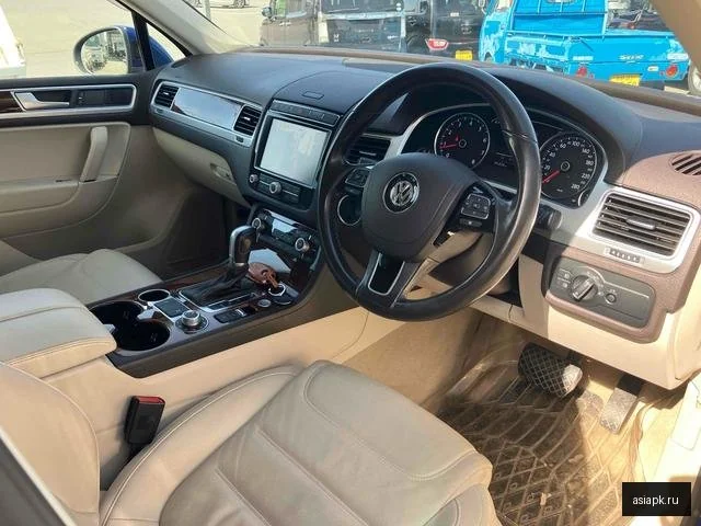 Volkswagen Touareg 3