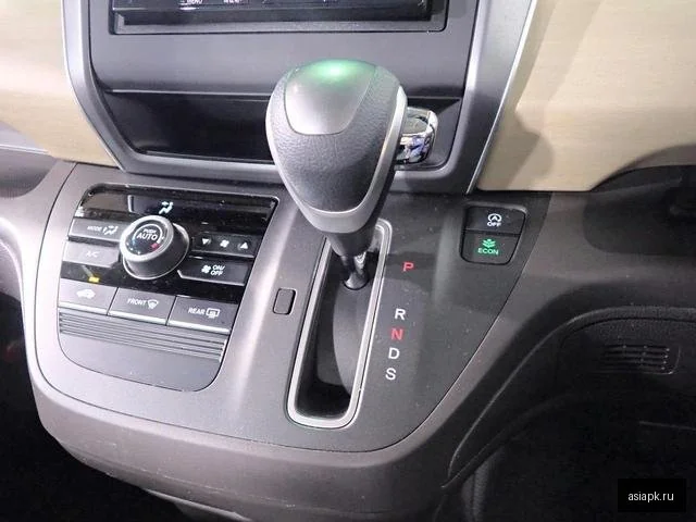 Honda Freed 4