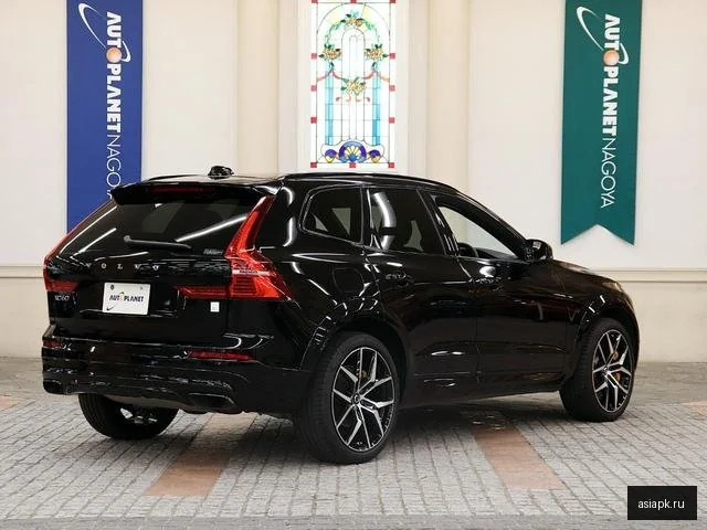 Volvo XC60 4