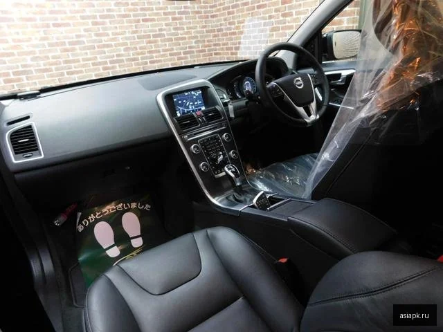 Volvo XC60 6