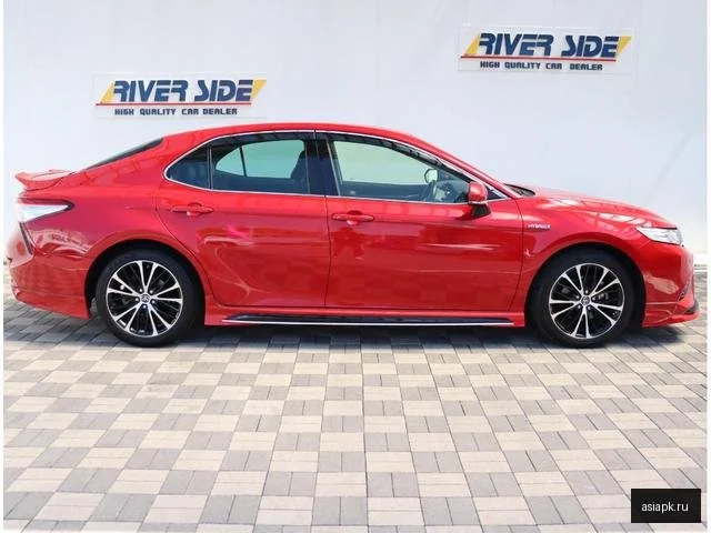 Toyota Camry 3