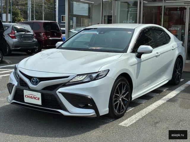 Toyota Camry 3