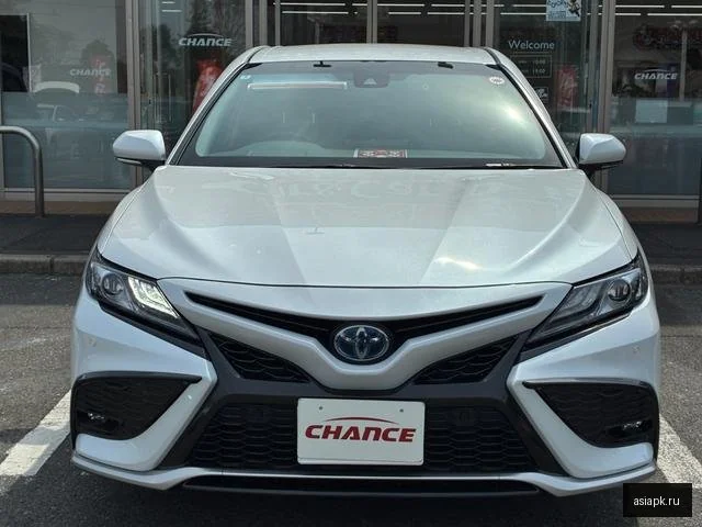 Toyota Camry 4