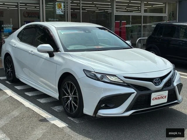 Toyota Camry 5