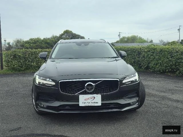 Volvo V90 5