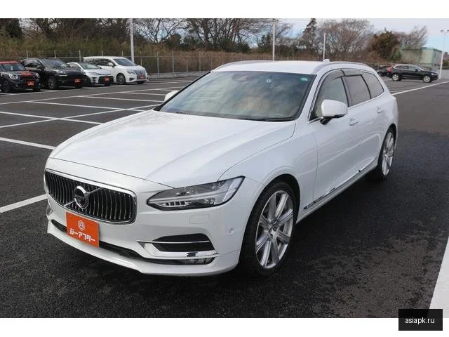 Volvo V90 5