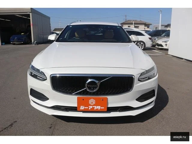 Volvo V90 4