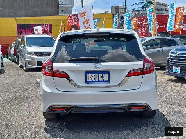 Honda Jade 5
