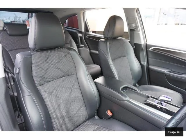 Honda Jade 5