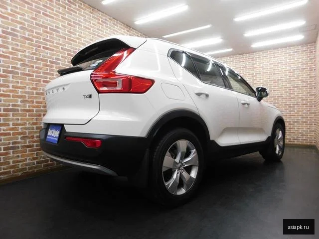Volvo XC40 5