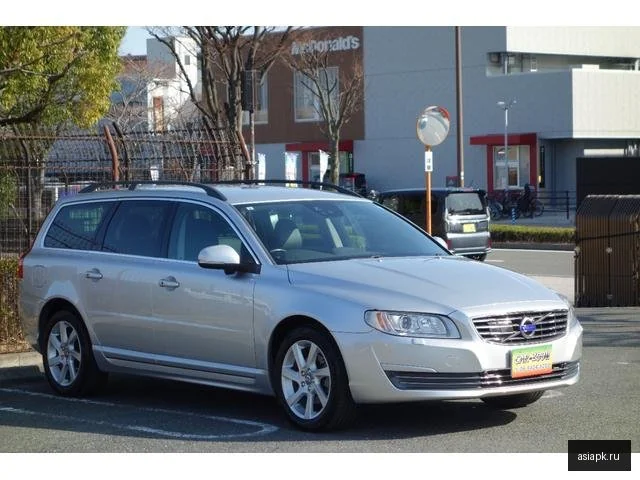 Volvo V70 5