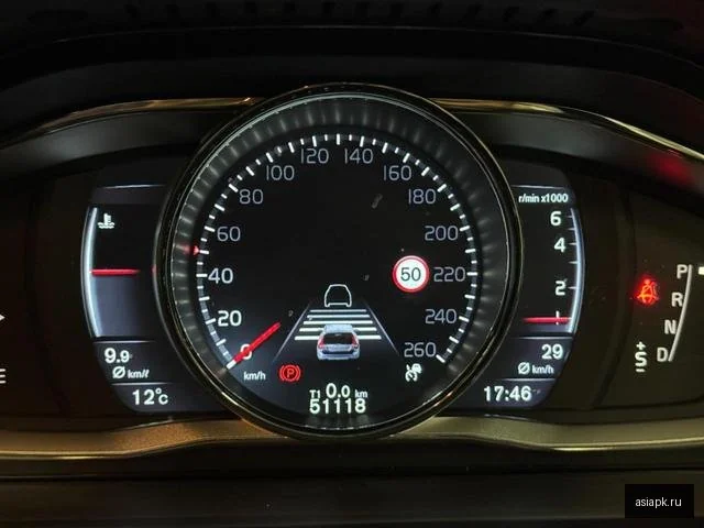 Volvo V70 4