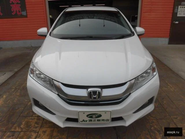 Honda Grace 3