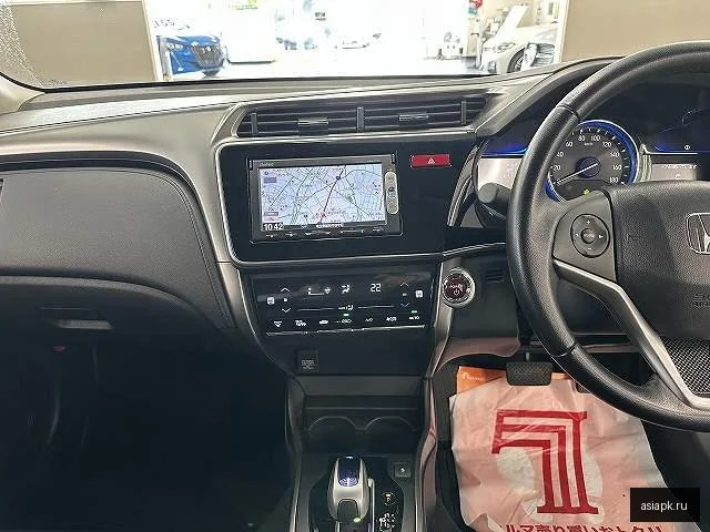 Honda Grace 3