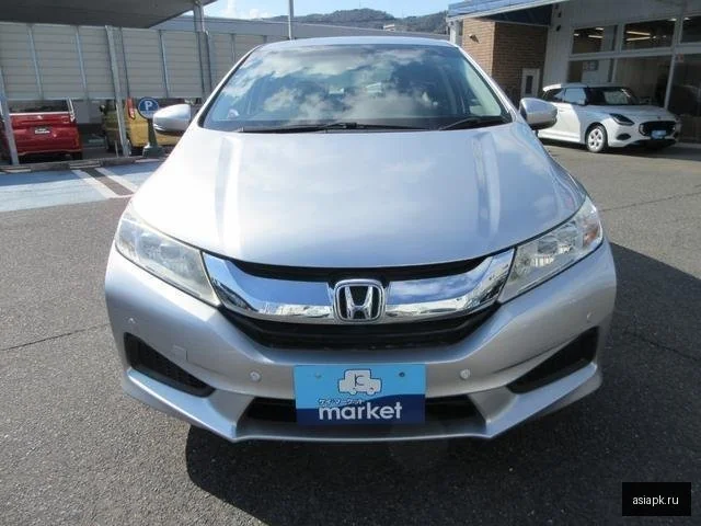 Honda Grace 3