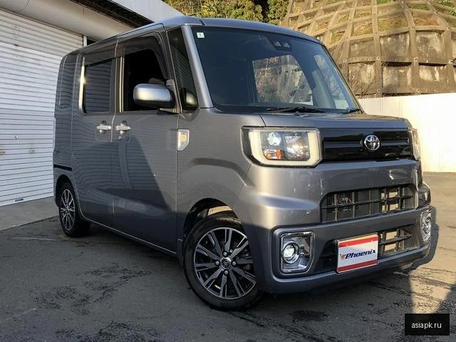 Toyota Pixis Mega 5