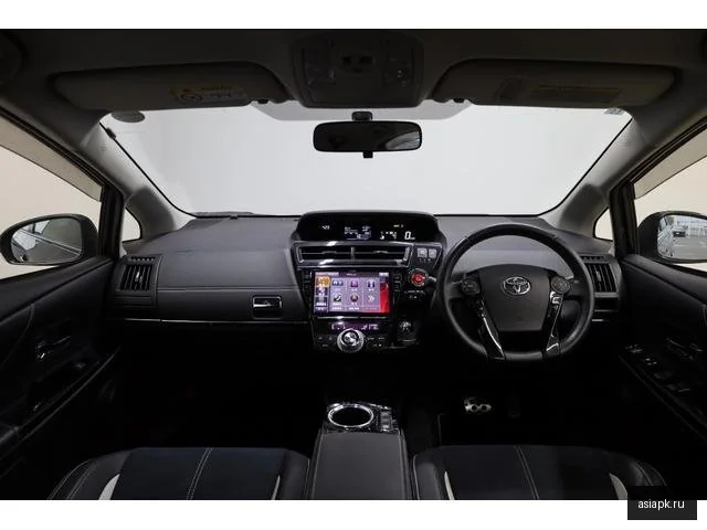 Toyota Prius Alpha 5