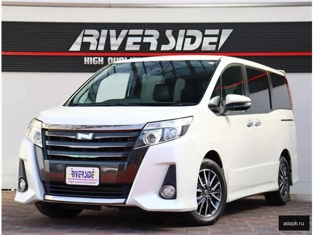 Toyota Noah 2