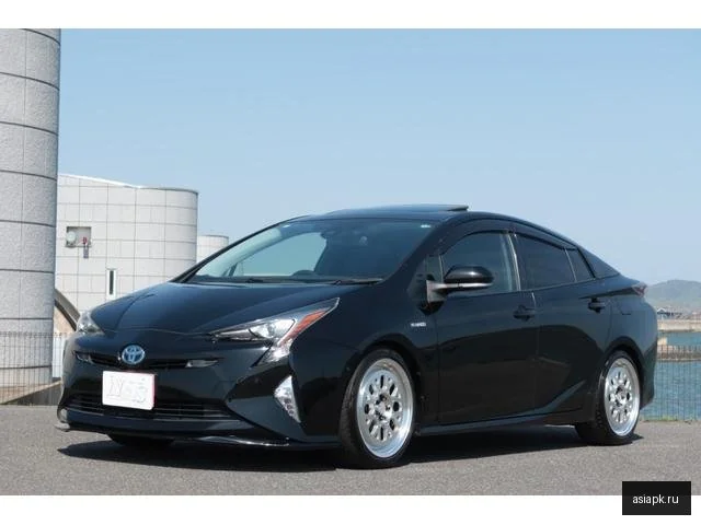 Toyota Prius 4