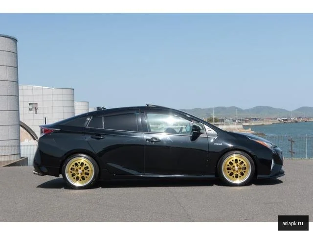 Toyota Prius 6