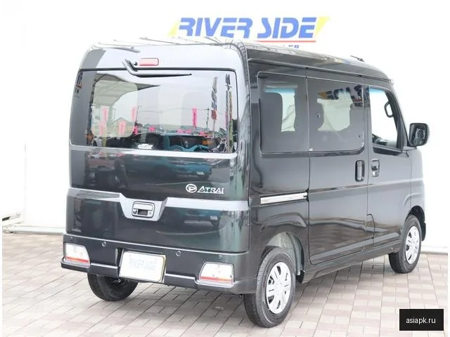 Daihatsu Atrai 4