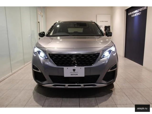 Peugeot 5008 4
