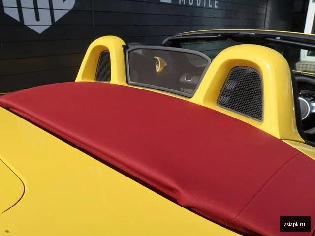 Porsche Boxster 4