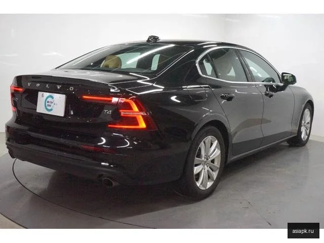 Volvo S60 5