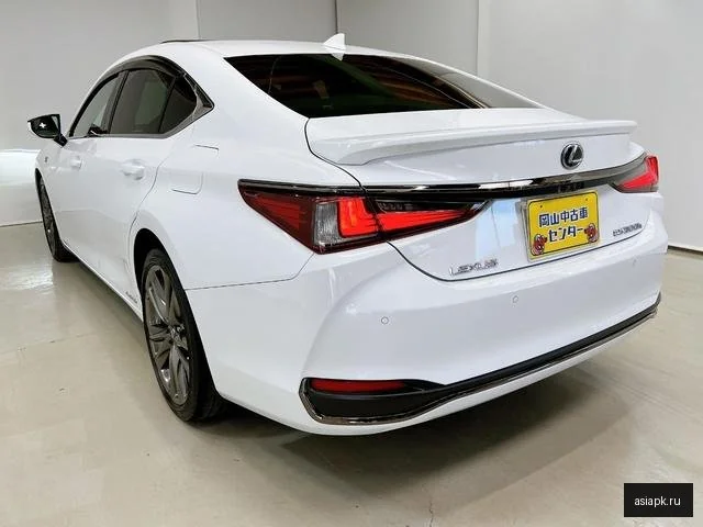 Lexus ES300h 4