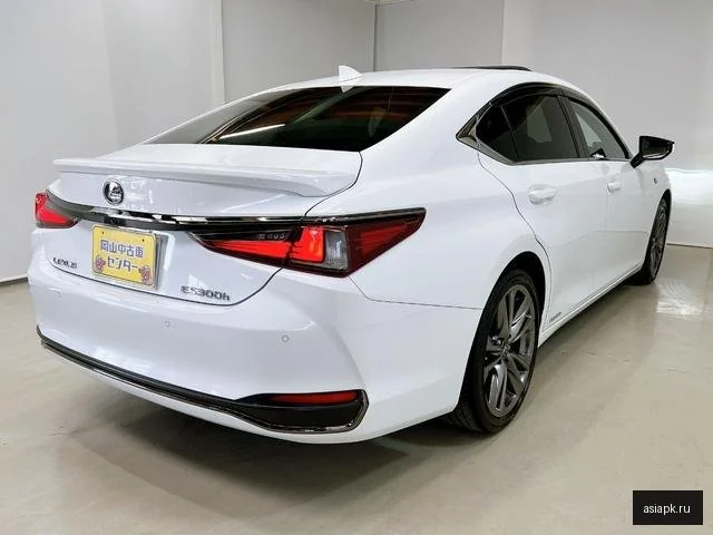 Lexus ES300h 5