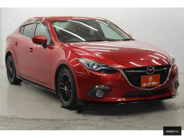 Mazda Axela 4