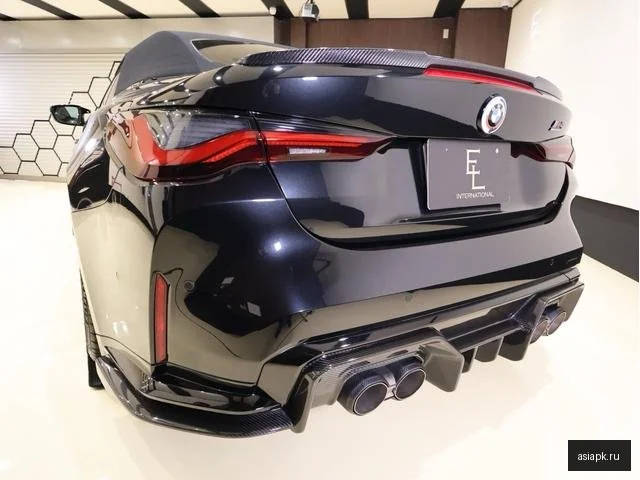BMW M4 5