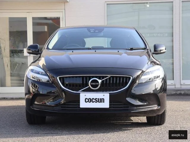 Volvo V40 6