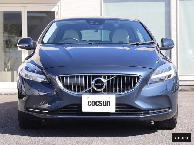 Volvo V40 6