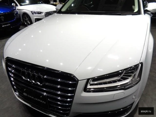 Audi A8 6