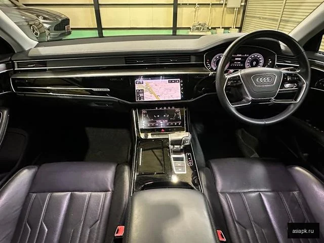 Audi A8 4